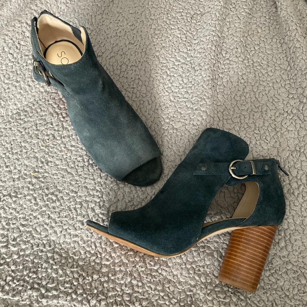 Blue suede heels
